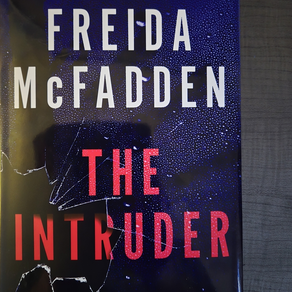 Hardcover "The Intruder"  &  "One By One" Freida McFadden. 2 Books!
